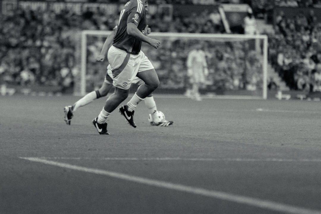 pele playing soccer